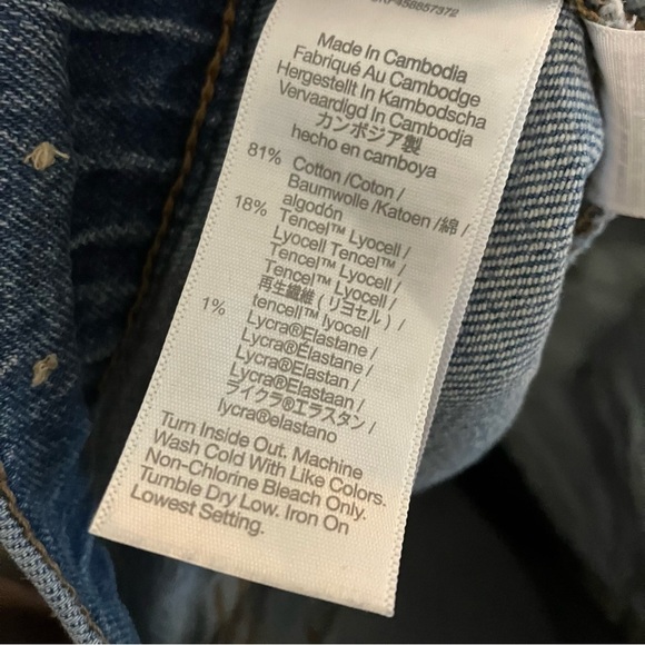 Madewell The Perfect Vintage Jean in Belbury Wash Tencel Denim Edition - Picture 11 of 11